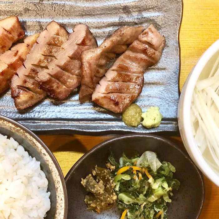 牛たん炭火焼 仁 盛岡分店｜本場の仙台人が認める逸品の牛たん、あの有名人も来店？【盛岡市中ノ橋通】